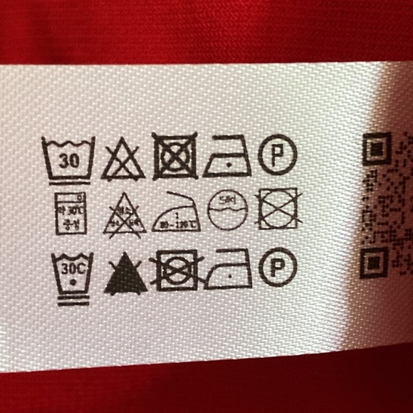 NWT. Zara ZW Collection Red viscose Blend Midi Dress with Pockets. Size. S. - Picture 11 of 12